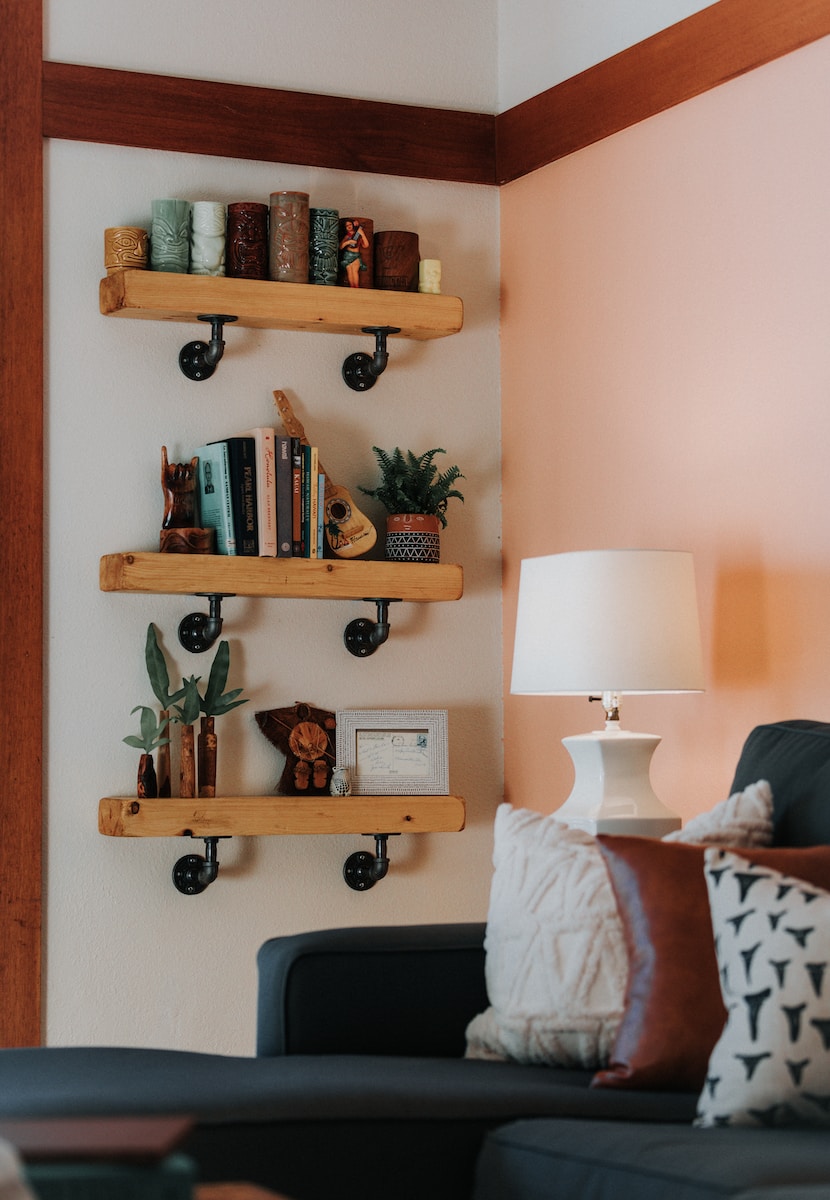 Build your own bookshelf in less than two hours